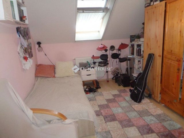 Eladó ikerház, Csákváron 67.9 M Ft, 4 szobás