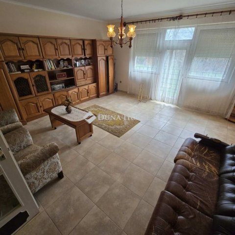 Eladó családi ház, Lajosmizsén 79.5 M Ft, 5 szobás