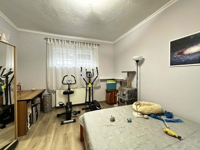 Eladó családi ház, Ádándon 79 M Ft, 4 szobás