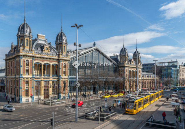 Eladó téglalakás, Budapesten, XIII. kerületben, Váci úton