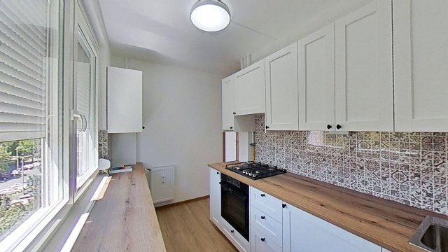 Eladó panellakás, Veszprémben 63 M Ft, 2+1 szobás