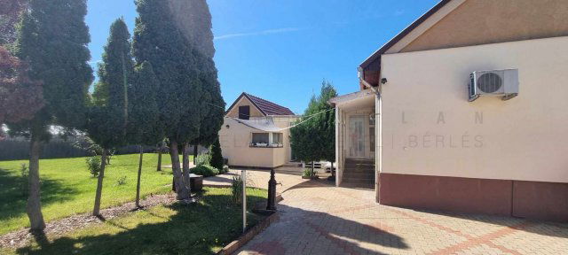 Eladó családi ház, Szegeden 125 M Ft, 4+1 szobás