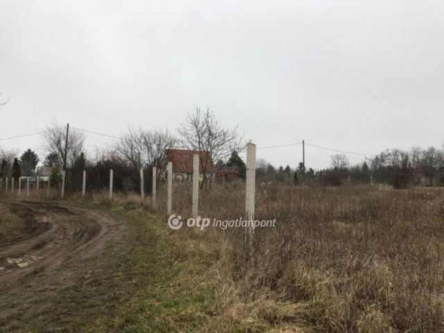 Eladó telek, Velencén 30 M Ft / költözzbe.hu