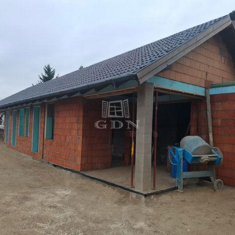 Eladó ikerház, Szigethalmon 89 M Ft, 4 szobás