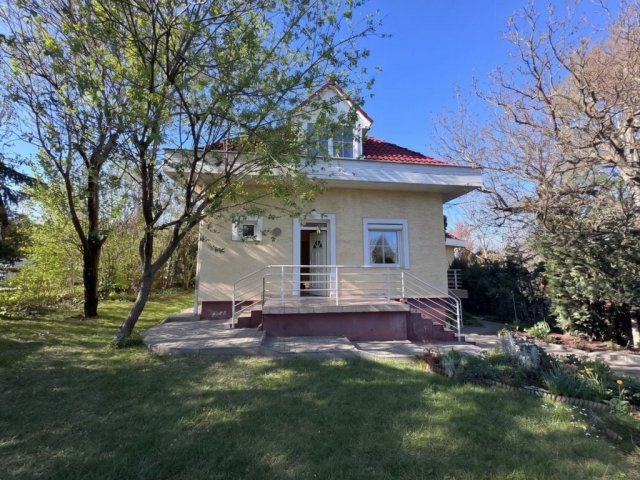 Eladó ikerház, Pomázon 109.9 M Ft, 3+2 szobás