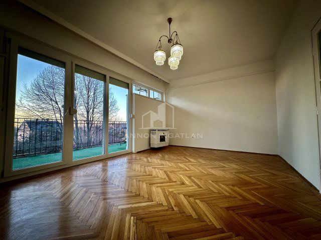 Eladó téglalakás, Székesfehérvárott 55.99 M Ft, 3 szobás