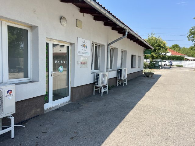 Kiadó iroda, Pomázon, Béke utcában 300 E Ft / hó, 4 szobás