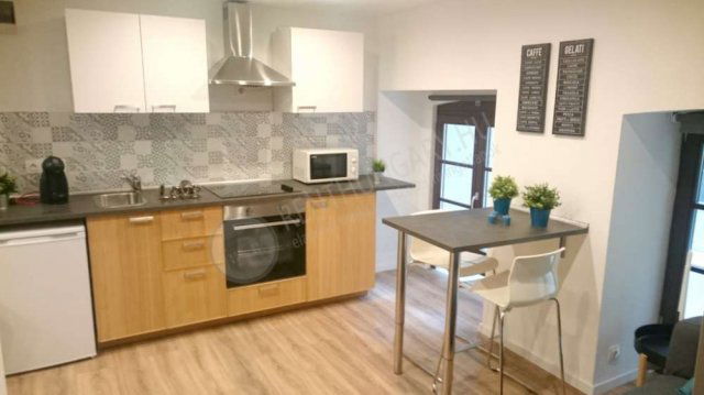 Kiadó téglalakás, albérlet, VI. kerületben, Rózsa utcában