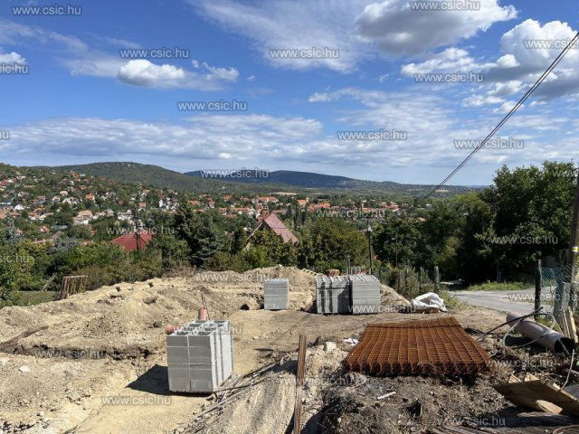 Eladó családi ház, Pomázon 149.9 M Ft, 5 szobás
