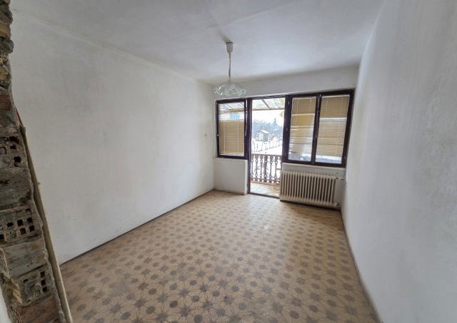 Eladó családi ház, Székesfehérvárott 69.9 M Ft, 5 szobás