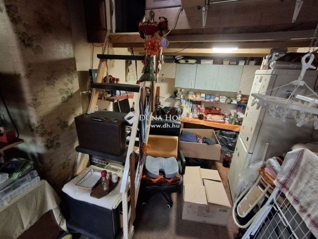 Eladó téglalakás, Budapesten, XV. kerületben 39.9 M Ft, 3 szobás