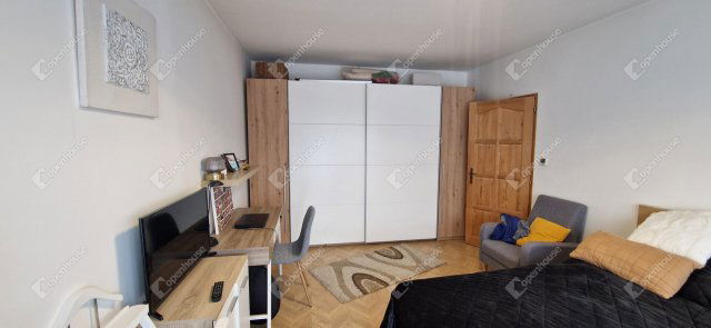 Eladó családi ház, Győrött 100 M Ft, 3 szobás