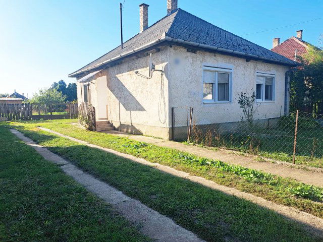 Eladó családi ház, Nyíregyházán 30 M Ft, 2+1 szobás