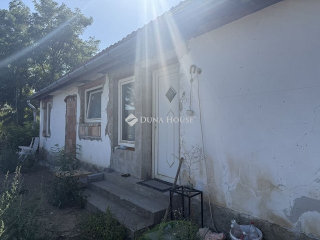 Eladó családi ház, Monorierdőn 24.5 M Ft, 2 szobás