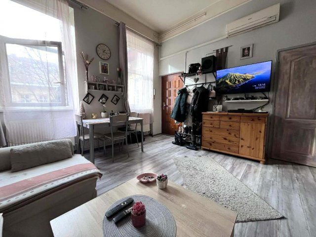 Eladó téglalakás, Budapesten, VII. kerületben 49.9 M Ft