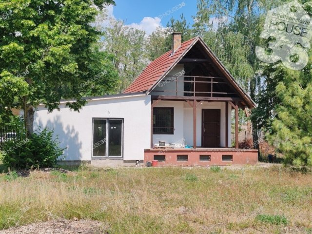 Eladó családi ház, Helvécián 39.9 M Ft, 2 szobás