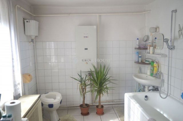 Eladó téglalakás, Debrecenben 59.5 M Ft, 2 szobás