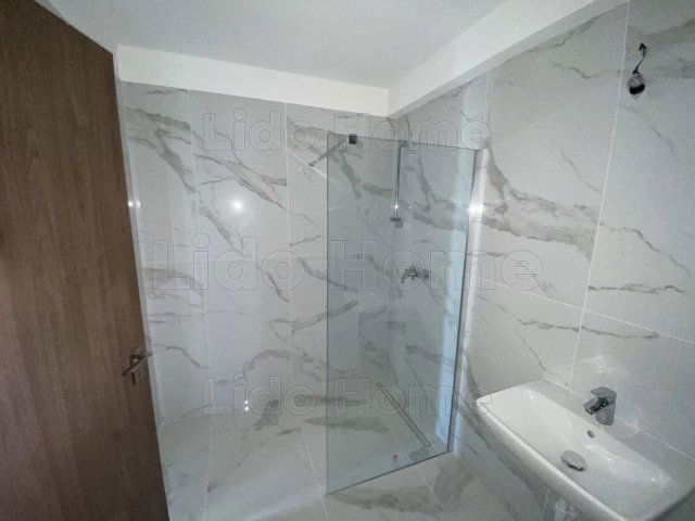 Eladó téglalakás, Siófokon 218.4 M Ft, 4 szobás