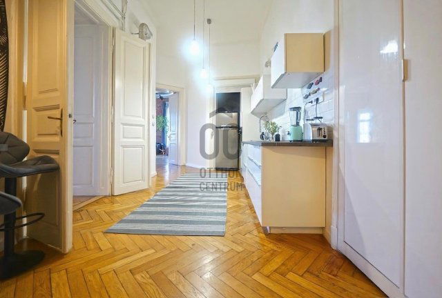 Eladó téglalakás, Budapesten, II. kerületben, Bem rakparton