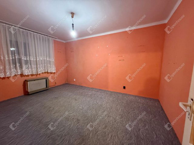 Eladó téglalakás, Szombathelyen 35.5 M Ft, 2 szobás