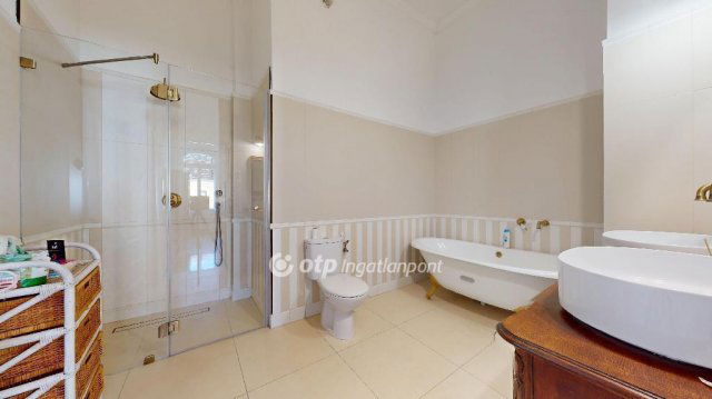 Eladó téglalakás, Miskolcon 85 M Ft, 4 szobás