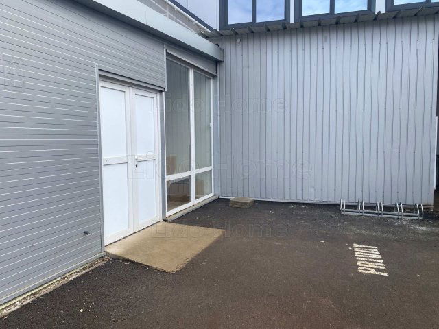 Eladó üzlethelyiség, Nagykanizsán 0.156 M Ft