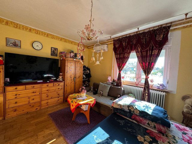 Eladó családi ház, Nemesdéden 36 M Ft, 5 szobás