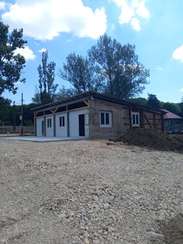 Eladó családi ház, Tatabányán 44 M Ft, 3 szobás