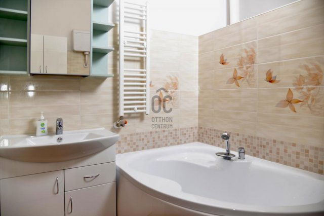 Eladó családi ház, Veresegyházon 189 M Ft, 7 szobás