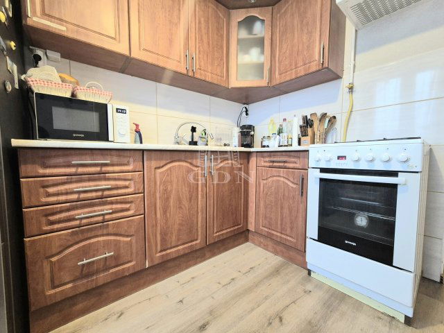 Eladó panellakás, Budapesten, XV. kerületben 74.9 M Ft, 3 szobás