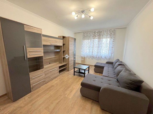 Kiadó panellakás, albérlet, Nyíregyházán 180 E Ft / hó