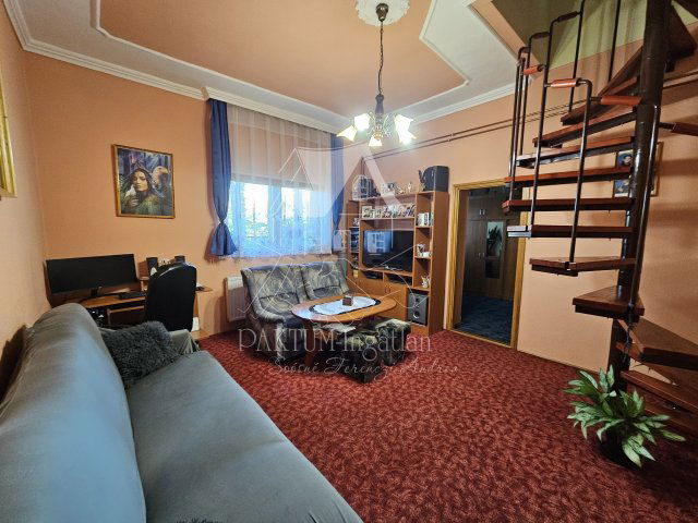 Eladó téglalakás, Szolnokon 28 M Ft, 4 szobás