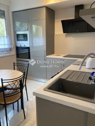 Kiadó panellakás, albérlet, Debrecenben 424 E Ft / hó, 2 szobás