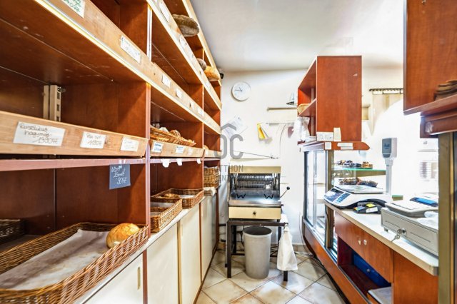 Eladó családi ház, Szentendrén 46 M Ft, 1 szobás