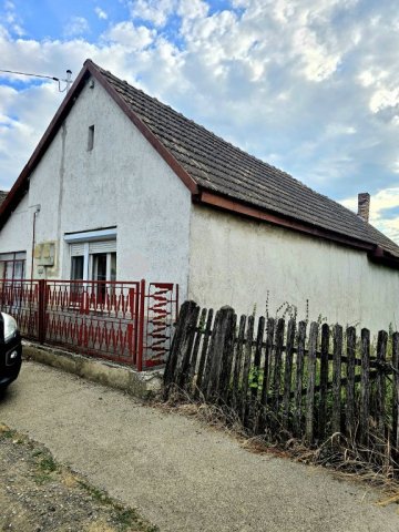 Eladó családi ház, Erdősmecskén 7.9 M Ft, 3 szobás