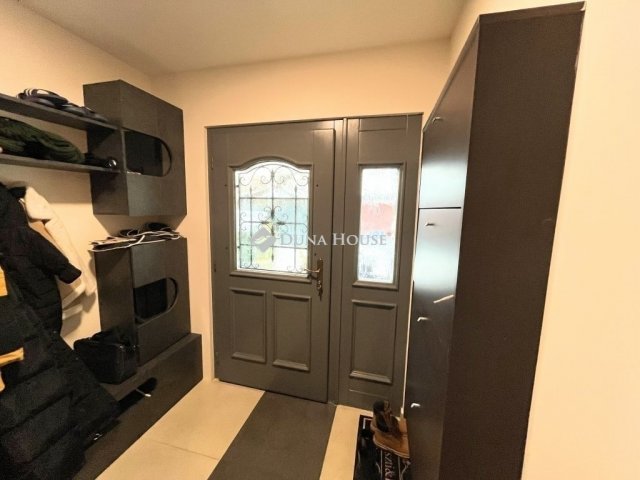Eladó családi ház, Sén 129.99 M Ft, 4 szobás