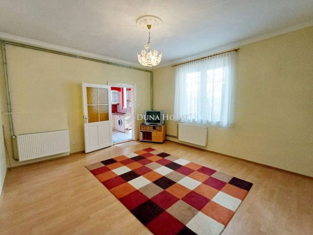 Eladó családi ház, Budapesten, XX. kerületben 43.5 M Ft
