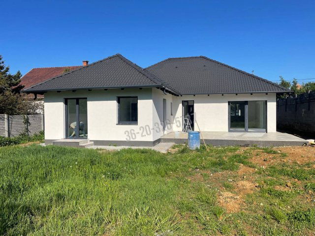 Eladó családi ház, Érden, Kovács utcában 159.9 M Ft, 5 szobás