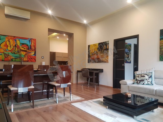 Kiadó téglalakás, albérlet, VI. kerületben, Andrássy úton