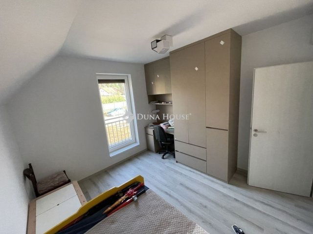 Eladó családi ház, Budakeszin 156 M Ft, 4 szobás