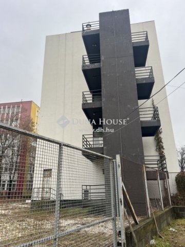 Eladó iroda, Budapesten, X. kerületben 330.75 M Ft