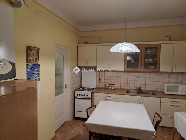 Eladó családi ház, Besenyőtelken 24.9 M Ft, 3 szobás