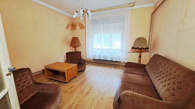 Eladó családi ház, Sárosdon 34 M Ft, 3+1 szobás