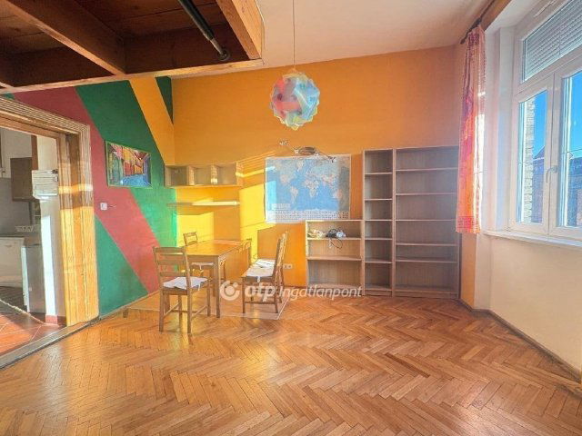 Eladó téglalakás, Budapesten, VIII. kerületben 52.9 M Ft