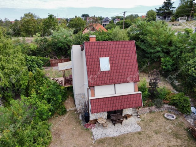 Eladó családi ház, Balatonfűzfőn 112 M Ft, 5 szobás