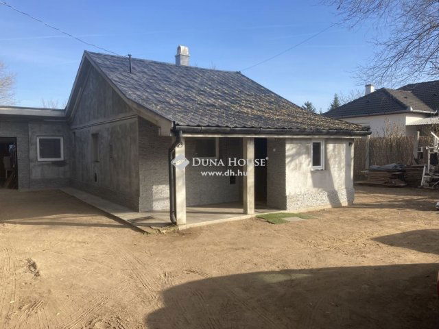 Eladó családi ház, Hajdúsámsonon 34 M Ft, 4 szobás