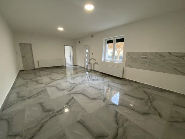 Eladó családi ház, Abonyban 54.9 M Ft, 3 szobás