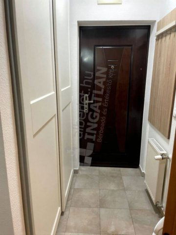 Kiadó téglalakás, albérlet, VIII. kerületben, Koszorú utcában