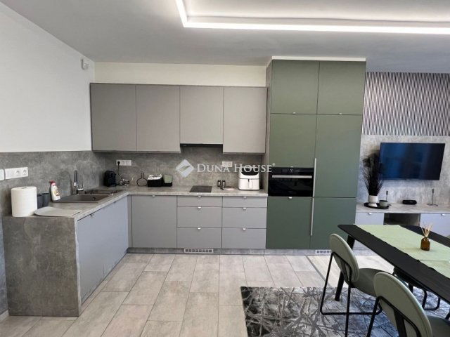 Kiadó téglalakás, albérlet, Kecskeméten 250 E Ft / hó