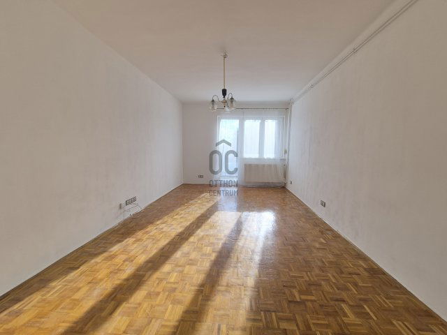 Eladó téglalakás, Szombathelyen 37.5 M Ft, 2 szobás